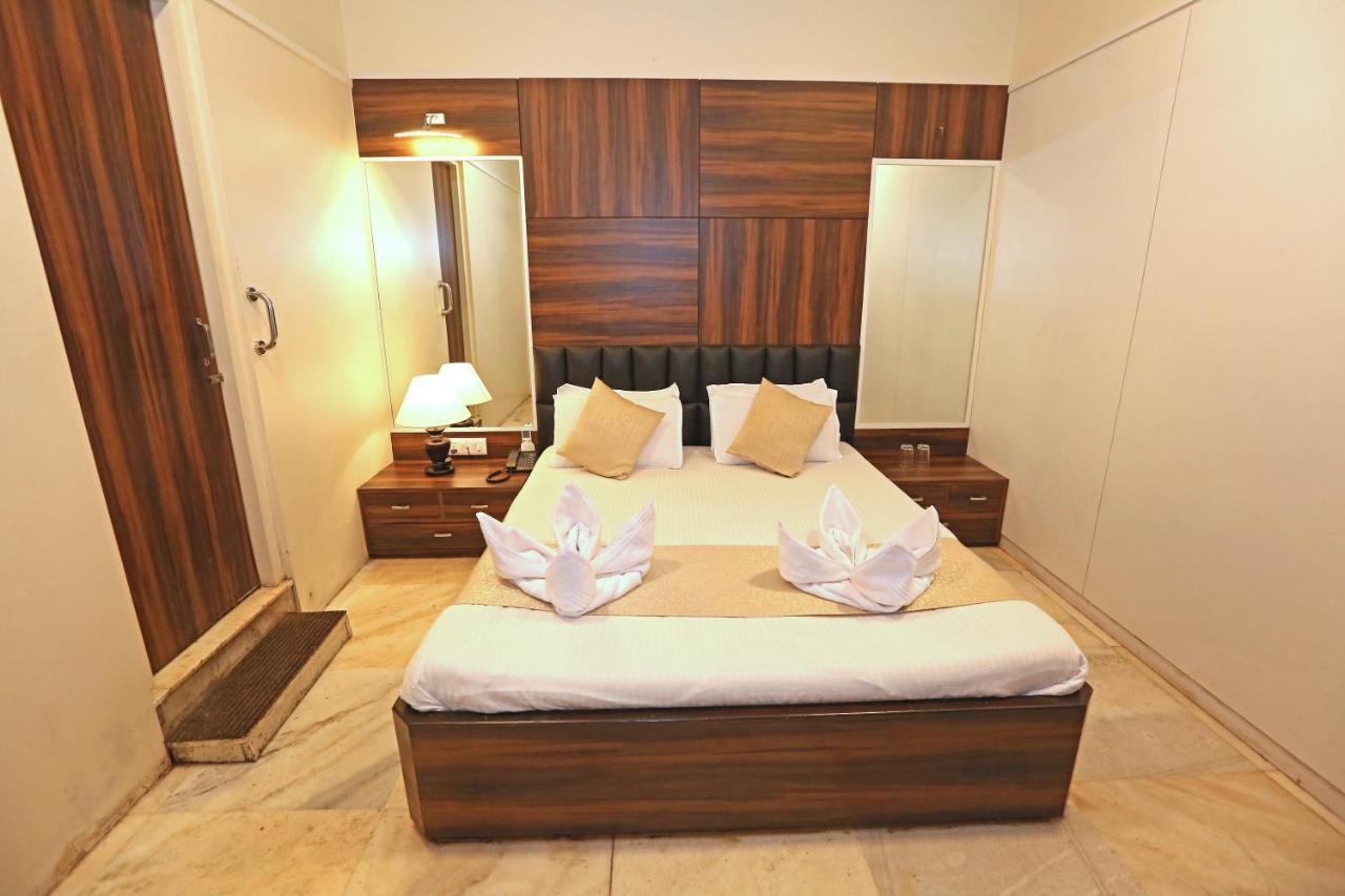 Gulf Hotel Mumbai- The Boutique Hotel Colaba Bombaj Exteriér fotografie