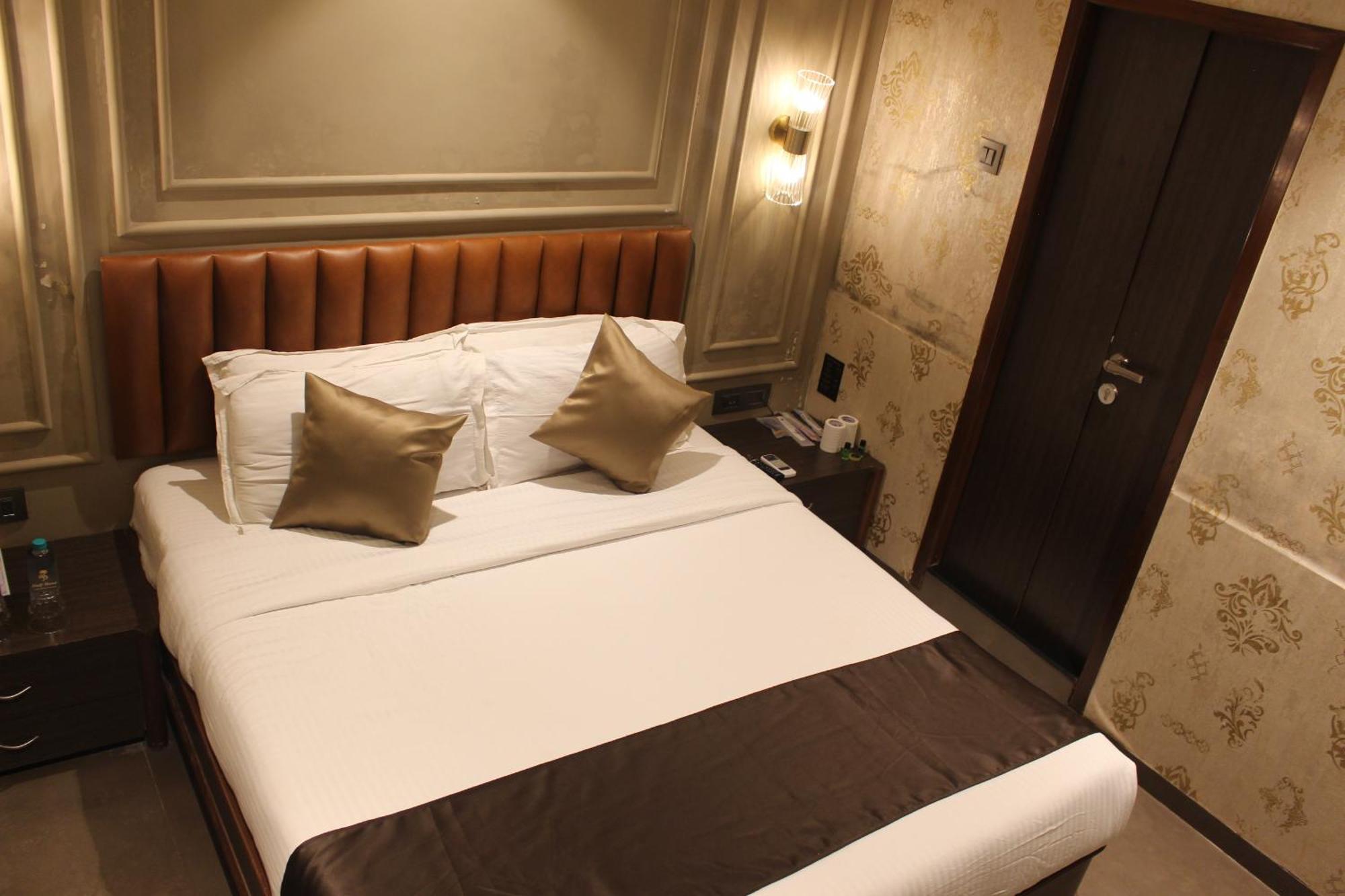 Gulf Hotel Mumbai- The Boutique Hotel Colaba Bombaj Exteriér fotografie