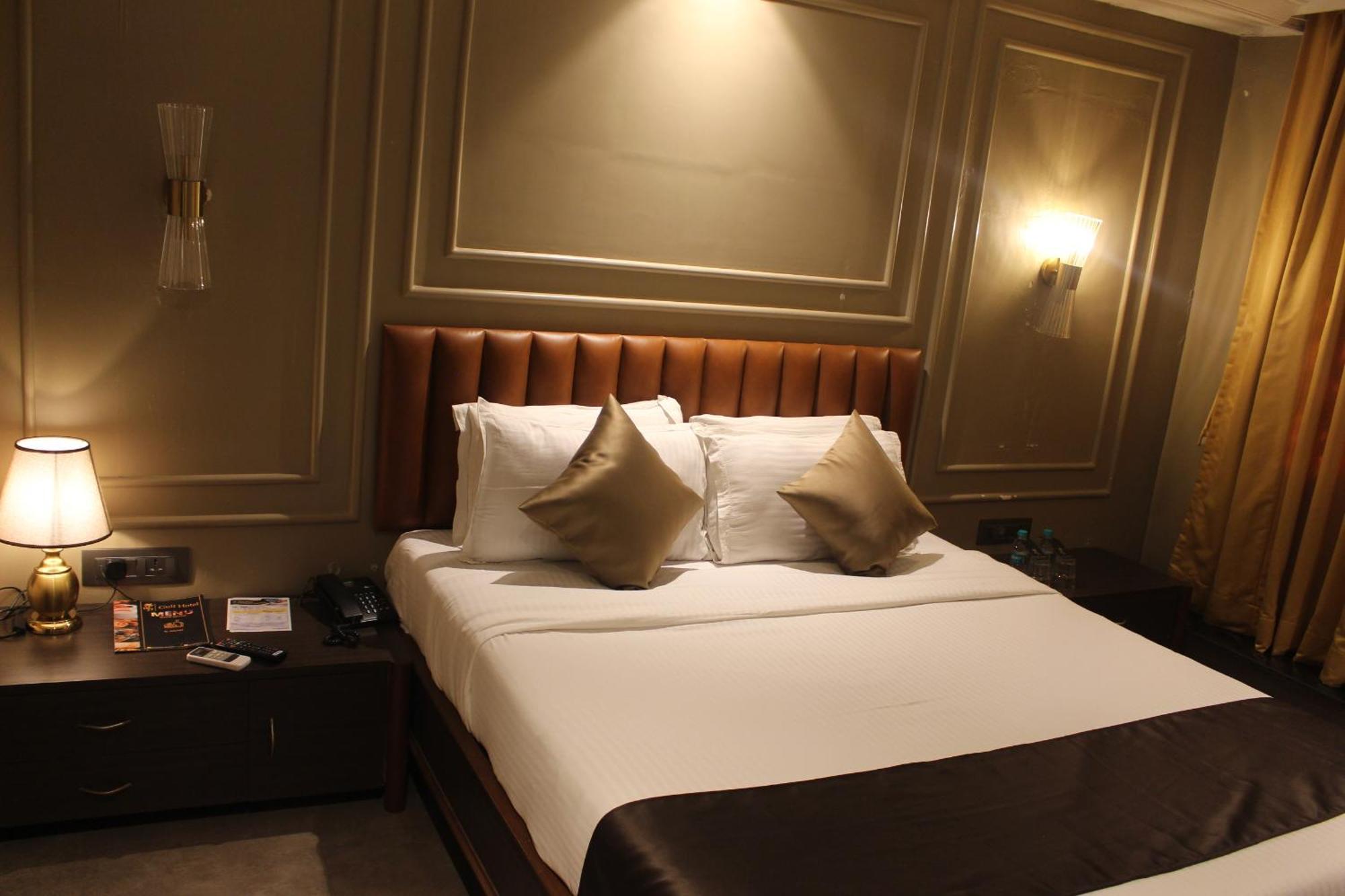Gulf Hotel Mumbai- The Boutique Hotel Colaba Bombaj Exteriér fotografie